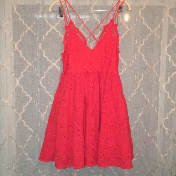 Red Eyelette Dress -Impressions Boutique - Picture 4 of 8